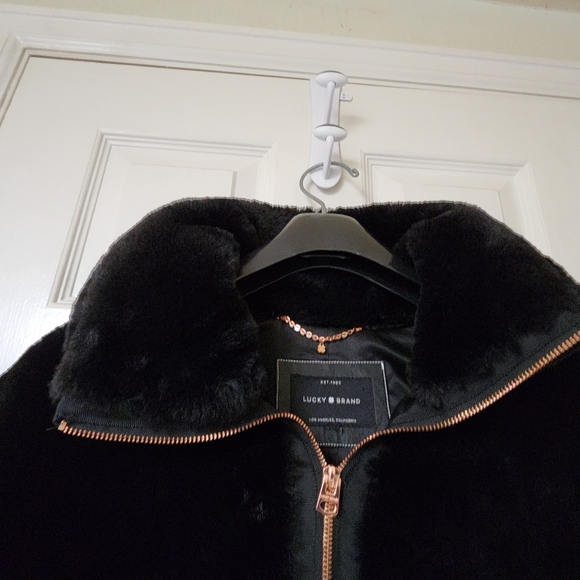 Lucky brand faux fur jacketv - Picture 8 of 8